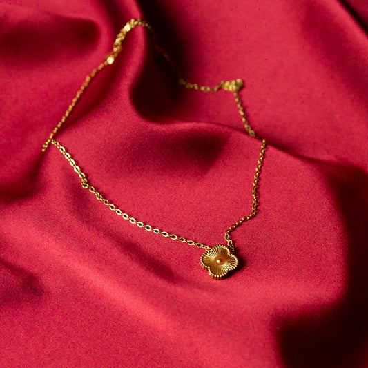 Ornate Single Motif Clover Necklace