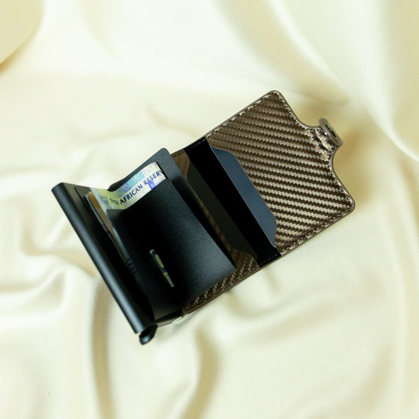 Unisex RFID Blocking Wallet Carbon Fibre